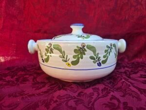 Vintage Santa Barbara Ceramic Design Casserole Lidded Soup Tureen 11.5 Inch